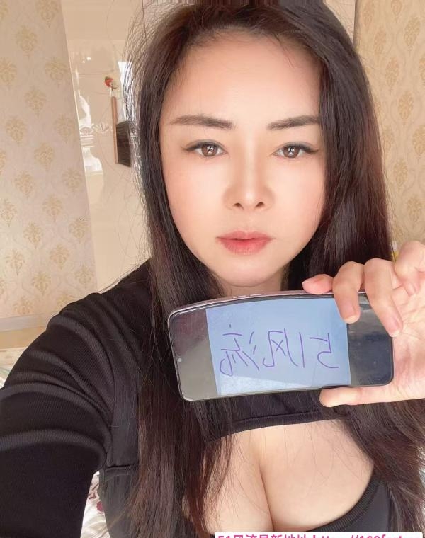 津南区大胸御姐 3