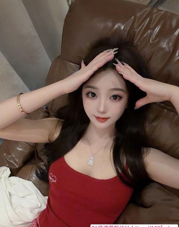 肤白貌美颜值苏苏 3