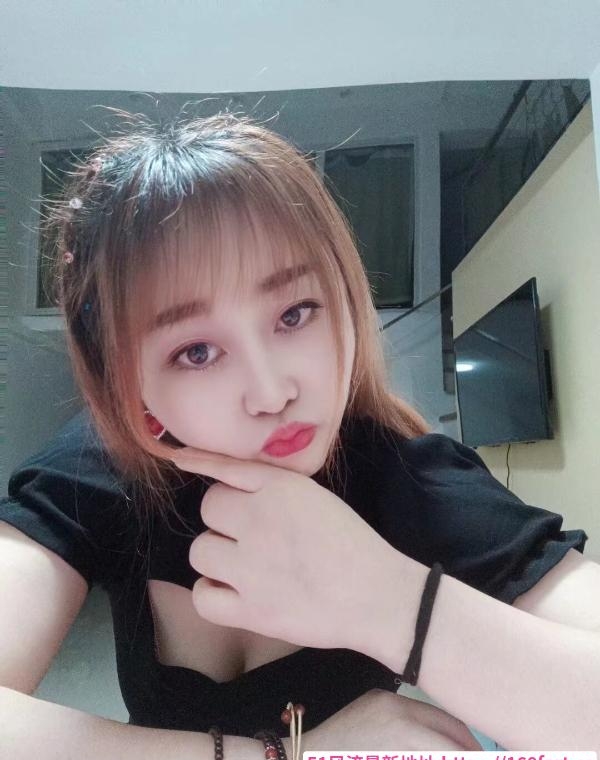 巨乳服务型小姐姐 3