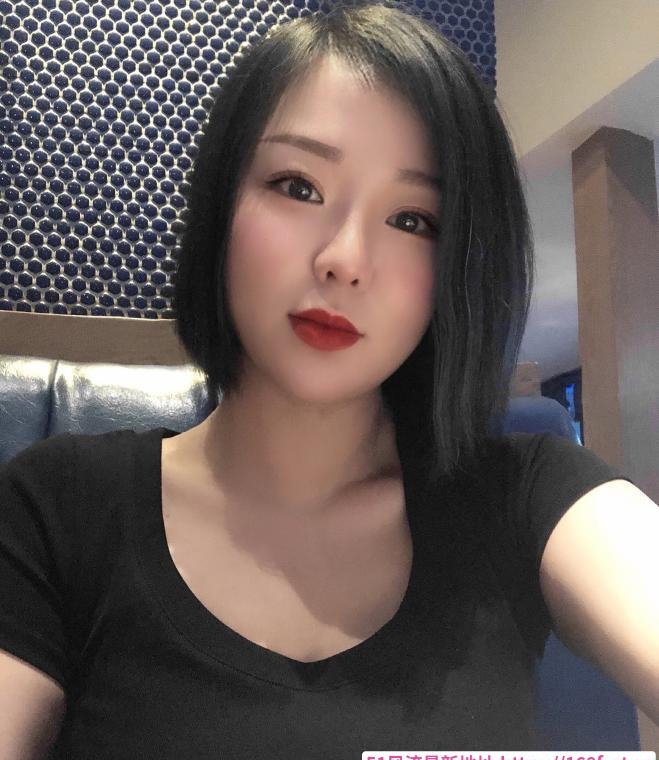 大屁屁少妇果果 3