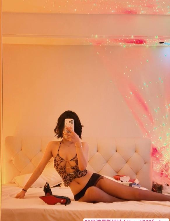 颜值反差清纯小欲女 3