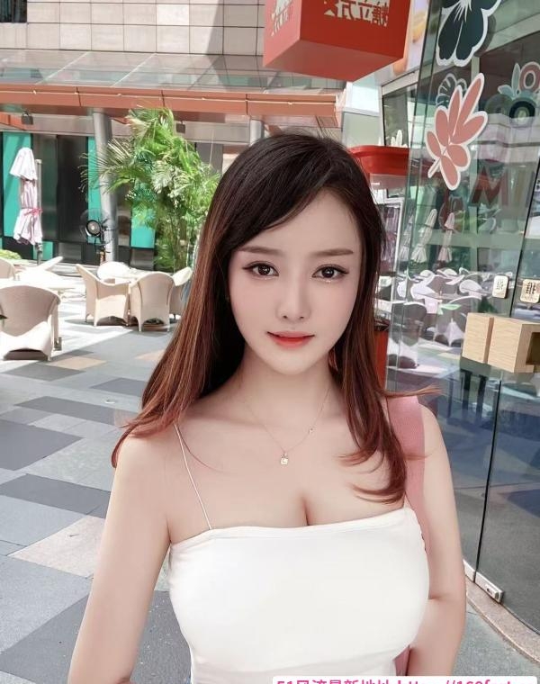 江岸骚货御姐水多多 3