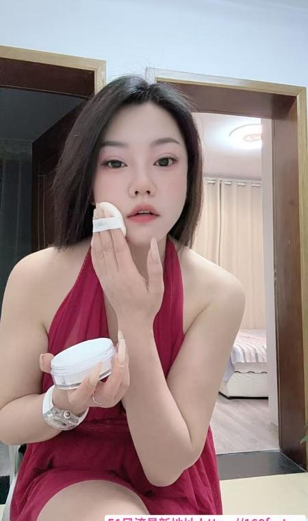贴心服务小骚货回归 3