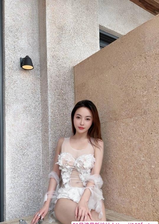 民治大胸骚妹西西 3