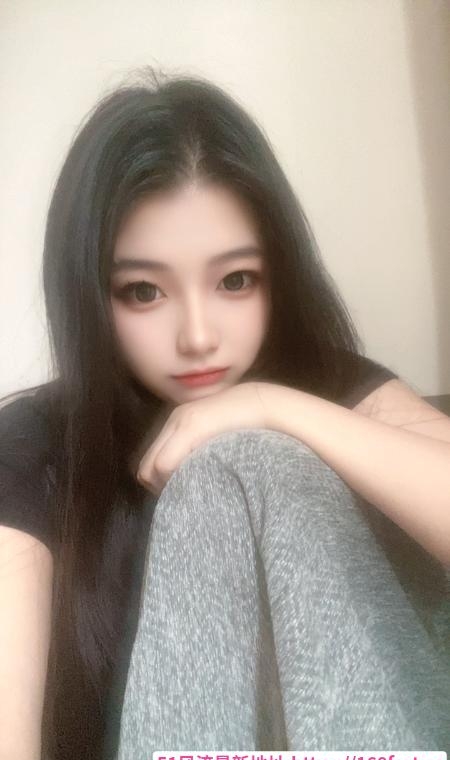 黄埔翘臀妹子 3
