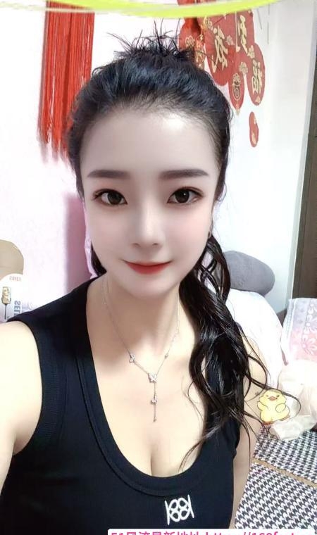 肤白嫩妹九月 3