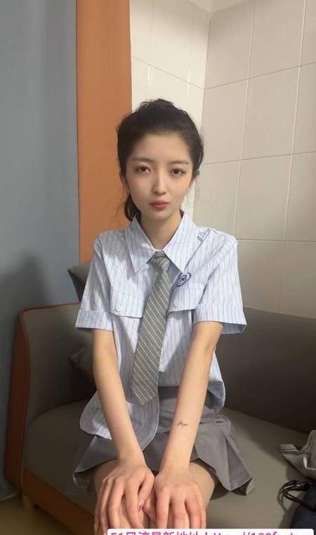 刚下海小姐姐 4