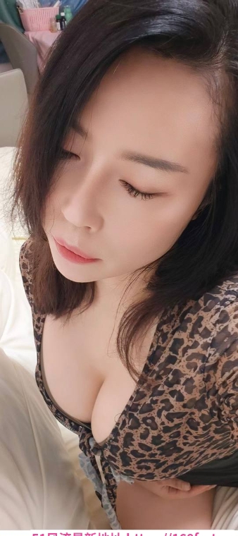 豹纹大奶小梦 4