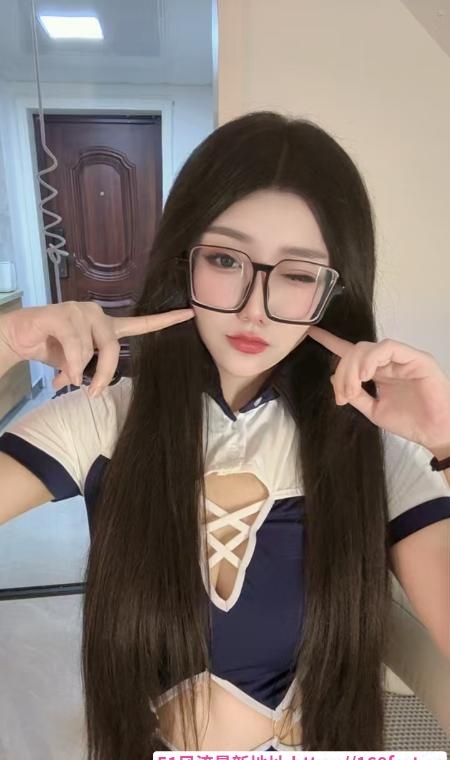 性感制服小女友 4