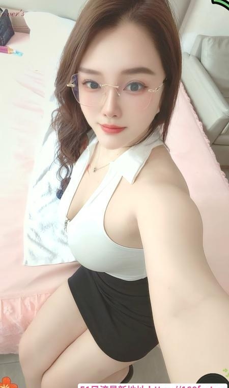 西青巨乳少妇艾艾 4