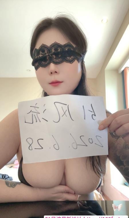 微胖喷水大胸年轻妹妹 4