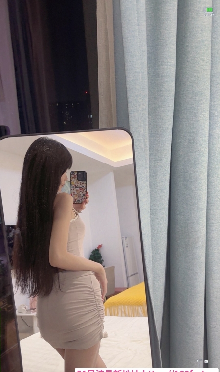 大胸舌吻瑶瑶 4