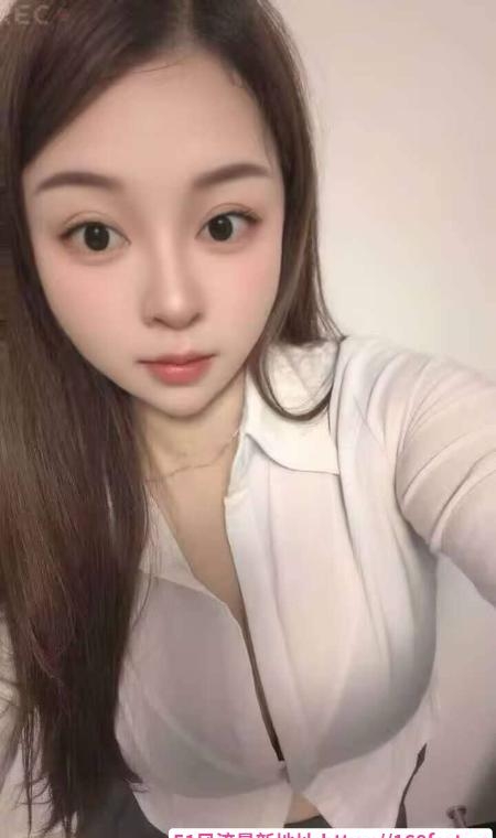大奶毒龙丹妮 4