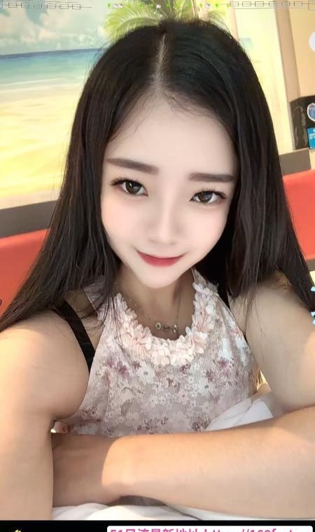 肤白嫩妹九月 4