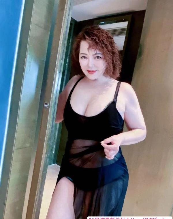 虹口胸大潮吹水仙 1