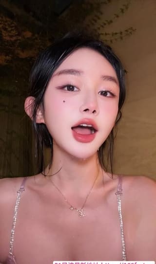 朝阳爆乳小湿姐
