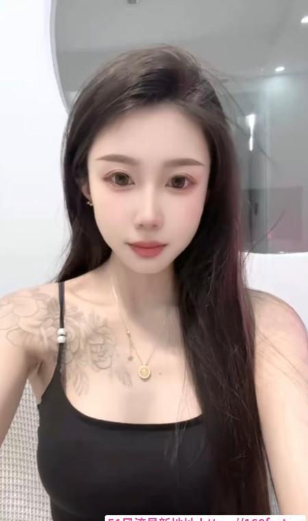 黑丝长腿俏佳人 1