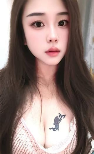 舌吻邻家女孩露露