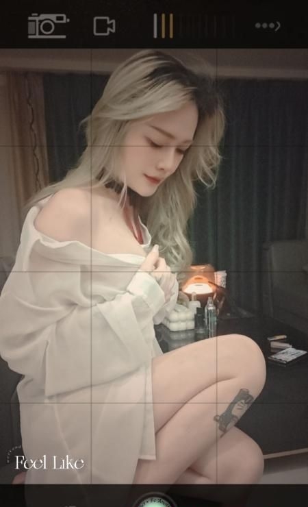 舌吻奔放御姐晓晓 1