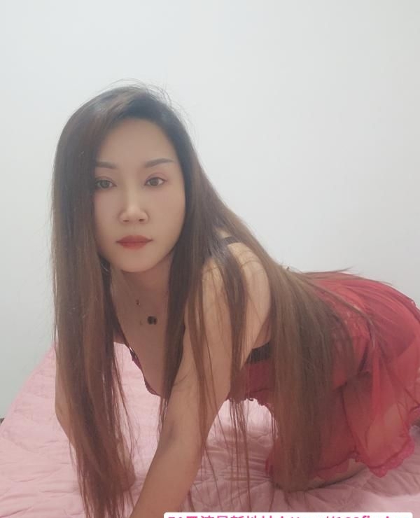 梅花园少妇 1