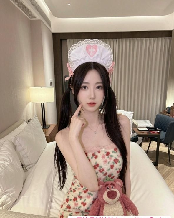 高挑兼职御姐身材好 1