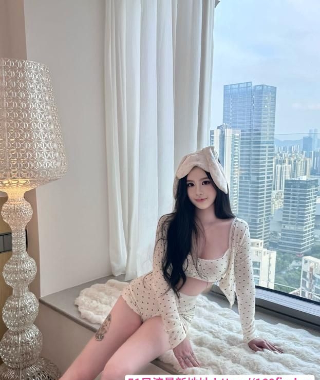 年轻甜妹可爱安琪 1