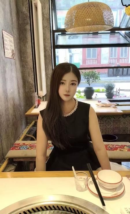 洪山桃子可接吻 1