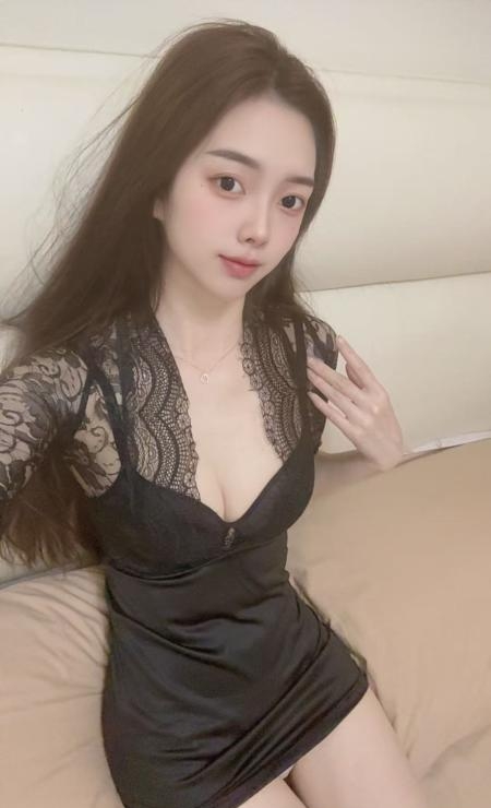 性感翘臀小甜甜 2