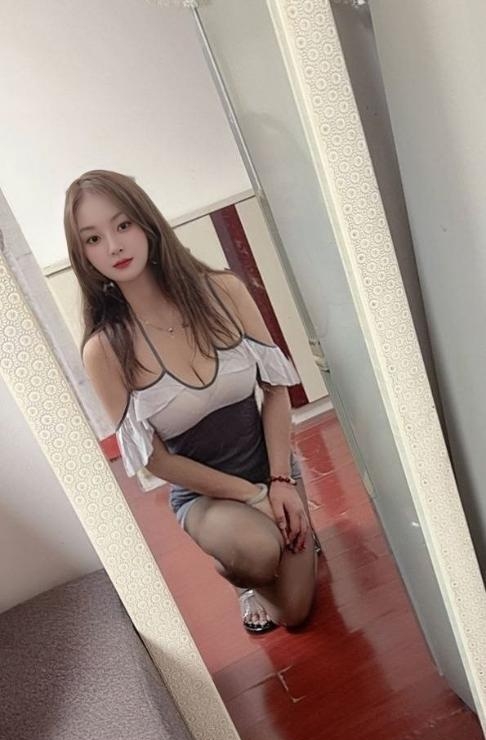 小小的少妇感 2