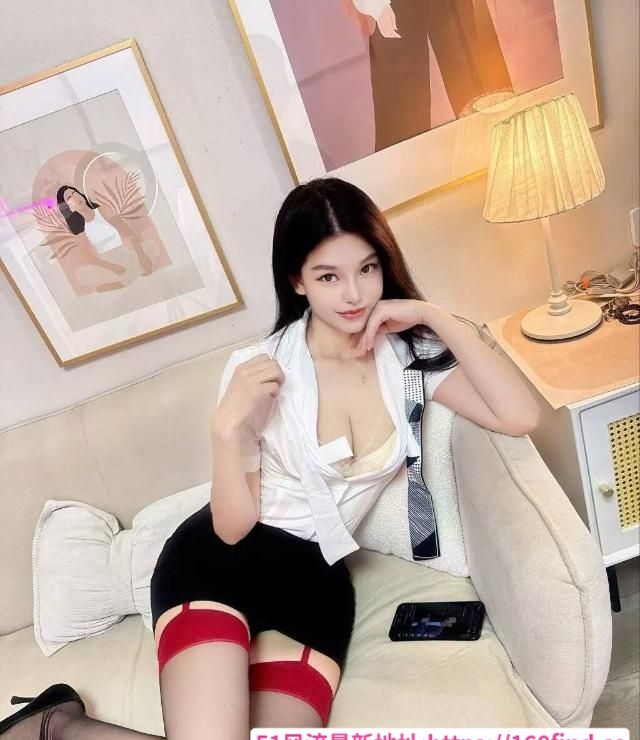 天河翘腎大奶骚货 2