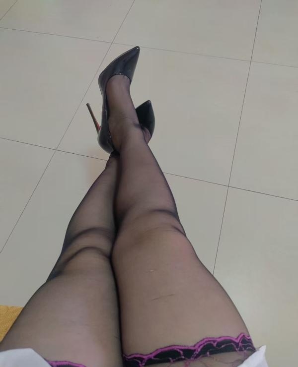 口爆大屁股服务系 3