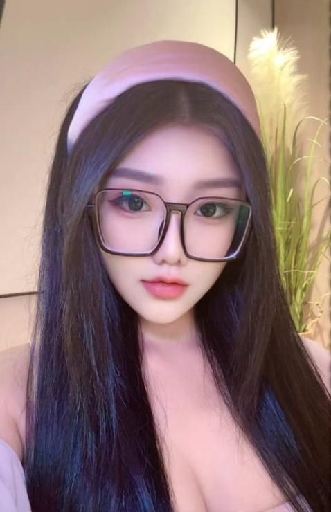 性感制服小女友 3