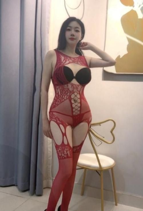舌吻红蟒水娃 3