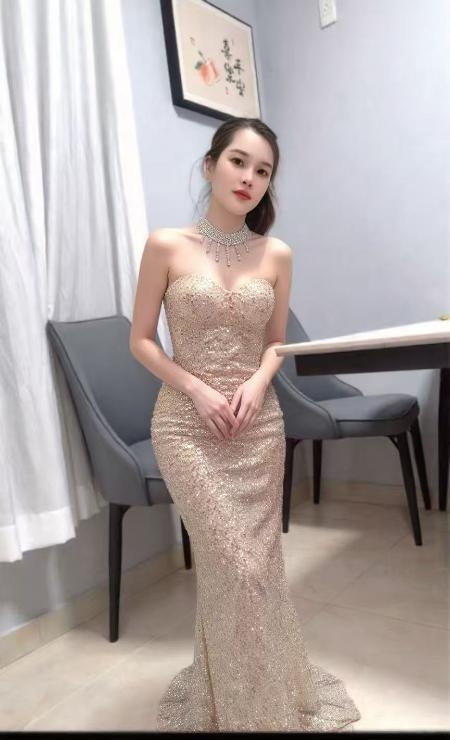 上城黑丝大长腿御姐 4