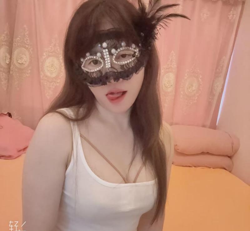 蜜桃骚臀玥玥 4
