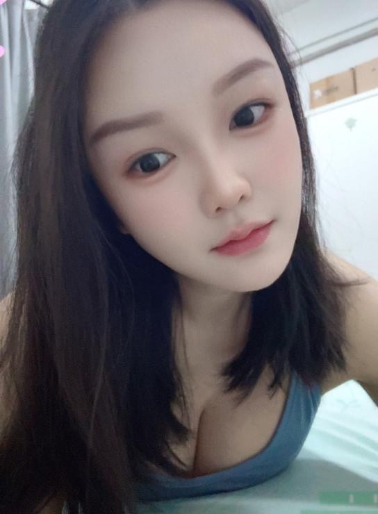 白云依依 4