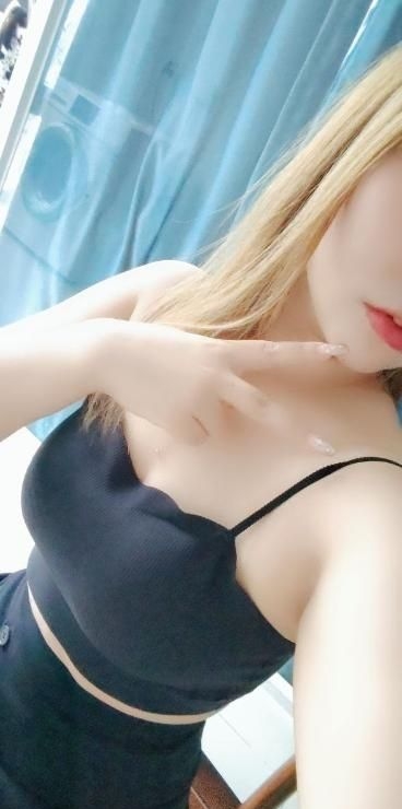 龙岗小妖大咪咪 4