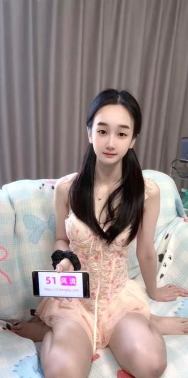 上城制服长腿嫩妹 4
